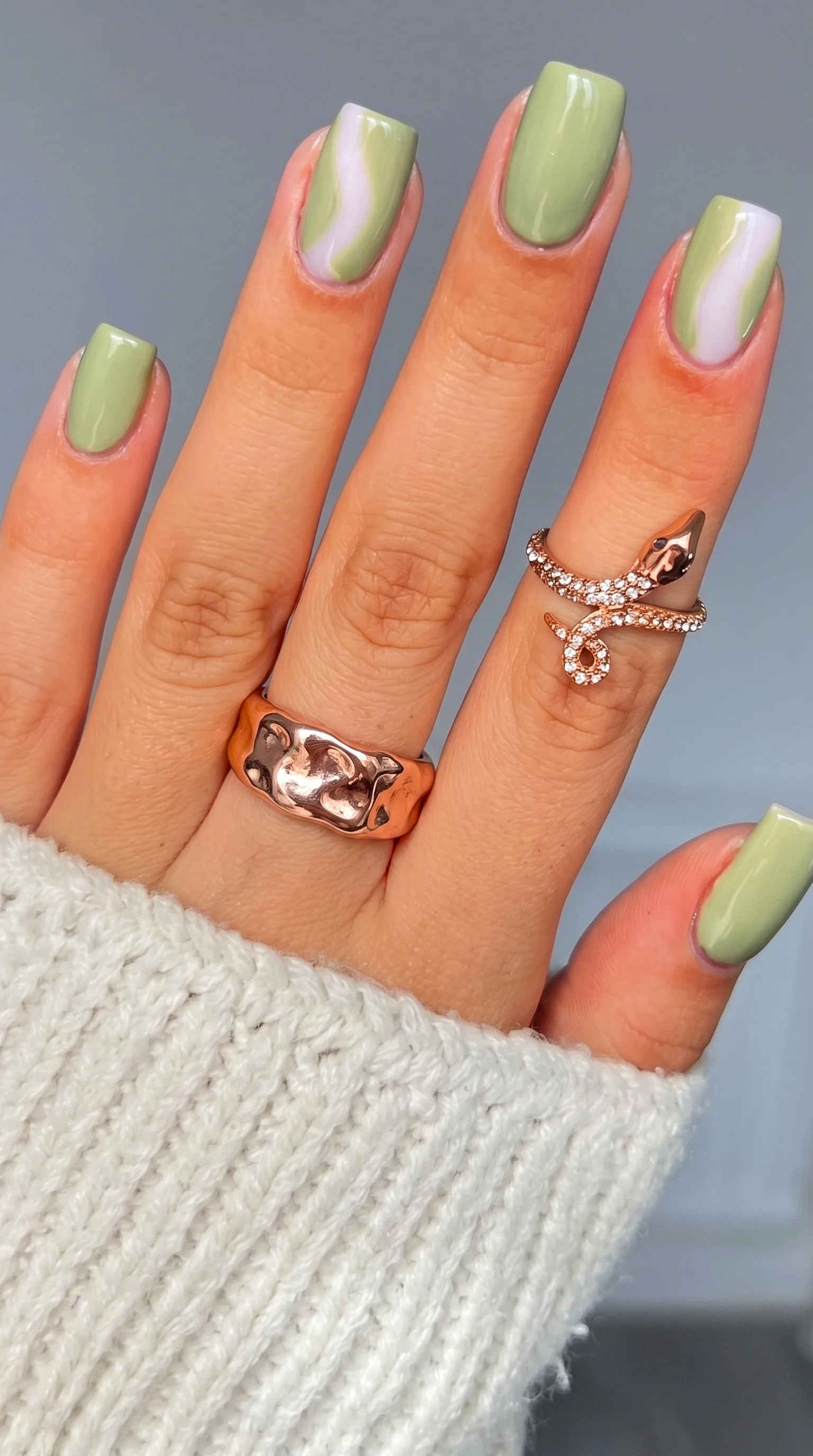 Glossy Sage Green & Swirl Fall Nail Inspo