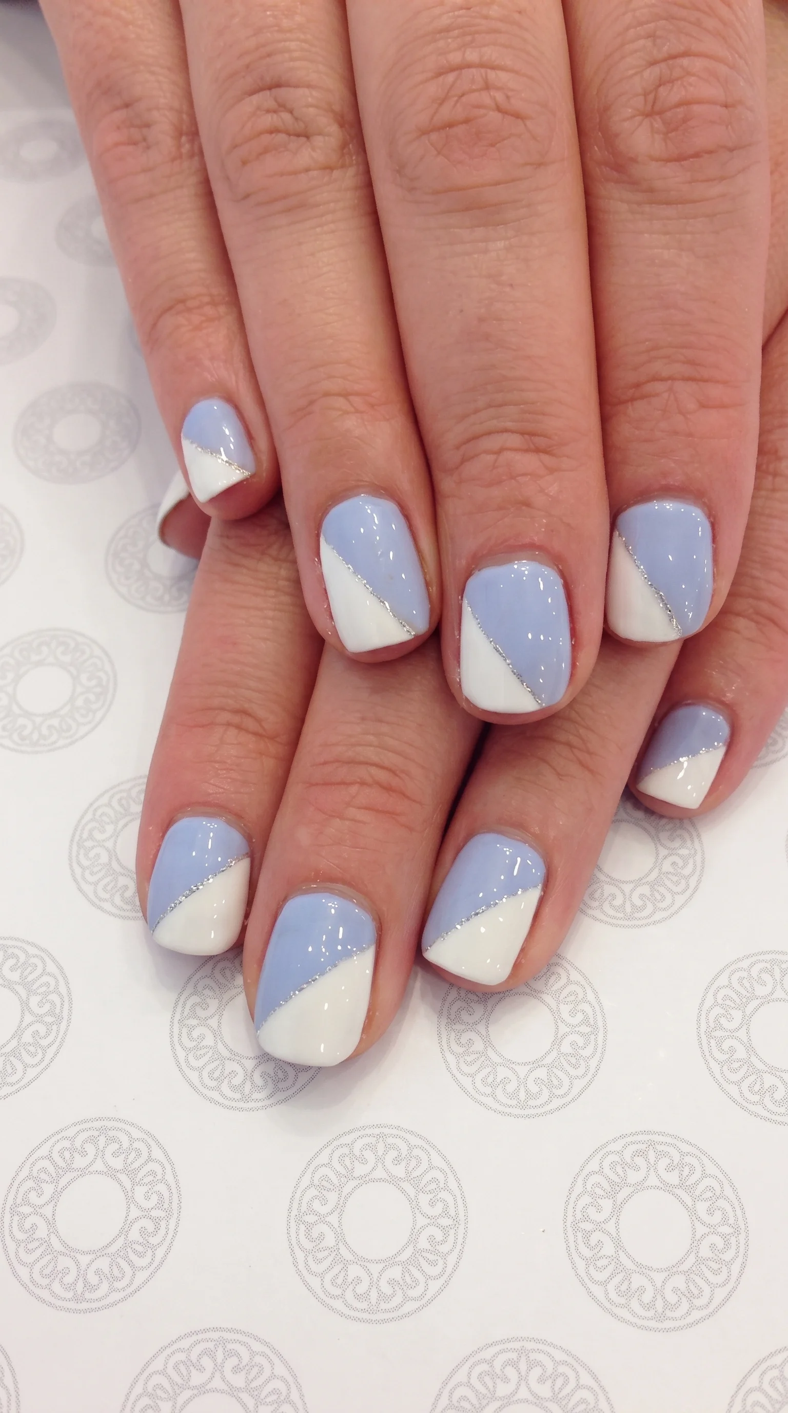 Periwinkle & Cream Diagonal Glitter Slice Nails